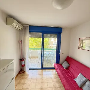  Appartamento Grazioso N 61 A 100 Mt Dal Mare
